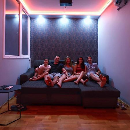 Cinemapartman Eger Extérieur photo